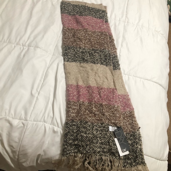 Nordstrom D&Y Warm Wrap Scarf - Picture 3 of 4